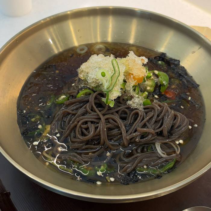 신논현 메르밀 쑥떡콩국수, 흑임자콩국수, 돈까스 강남 맛집 리뷰 8.jpg
